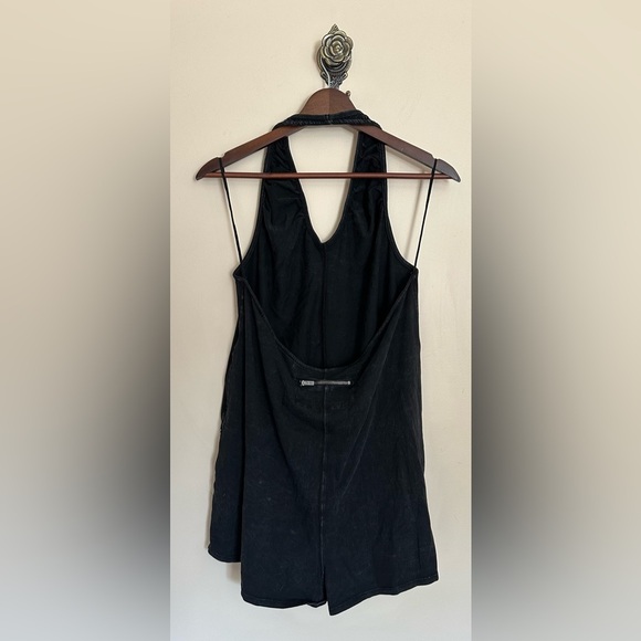 NWOT FREE PEOPLE FP Movement Hot Shot Halter Romper Black Large - Picture 6 of 10